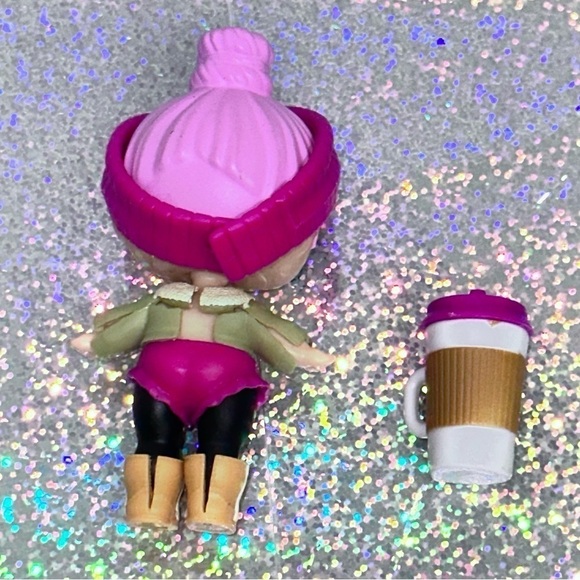 L.O.L. SURPRISE! Doll Cozy Babe Baby Big Sis Sister Doll Series 2 Winter Chill - Picture 6 of 9